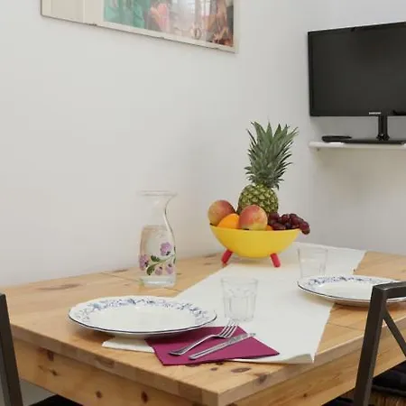 Collazia Halldis Apartment * Rome